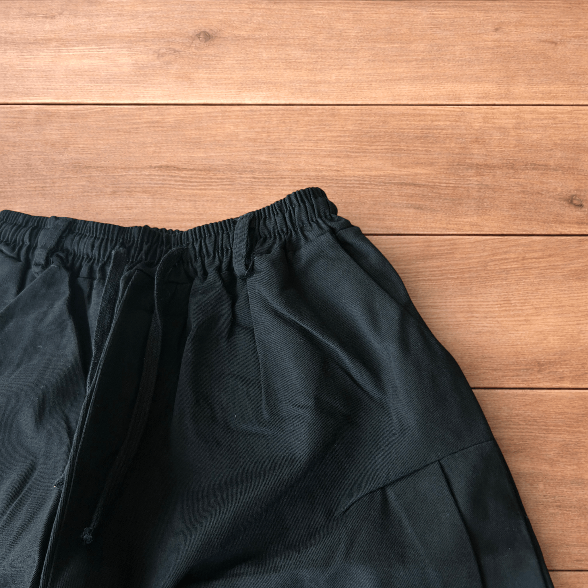 Japanese Brand Incredible super baggy wide leg workwear trousers in black. Size US 32 / EU 48 - 3 Thumbnail