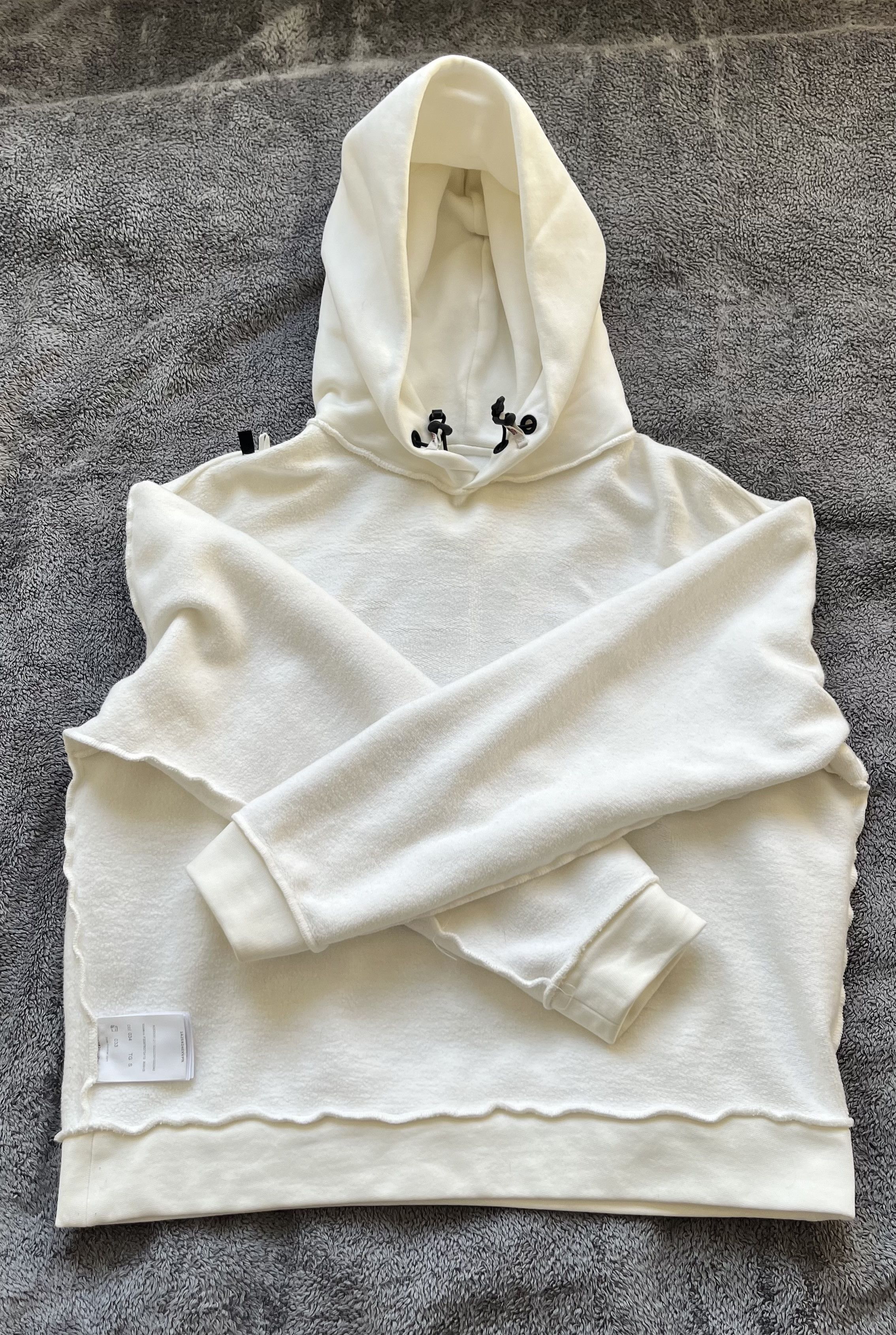 Moncler Grenoble Moncler Grenoble Logo Print Hoodie Size US S / EU 44-46 / 1 - 9 Thumbnail
