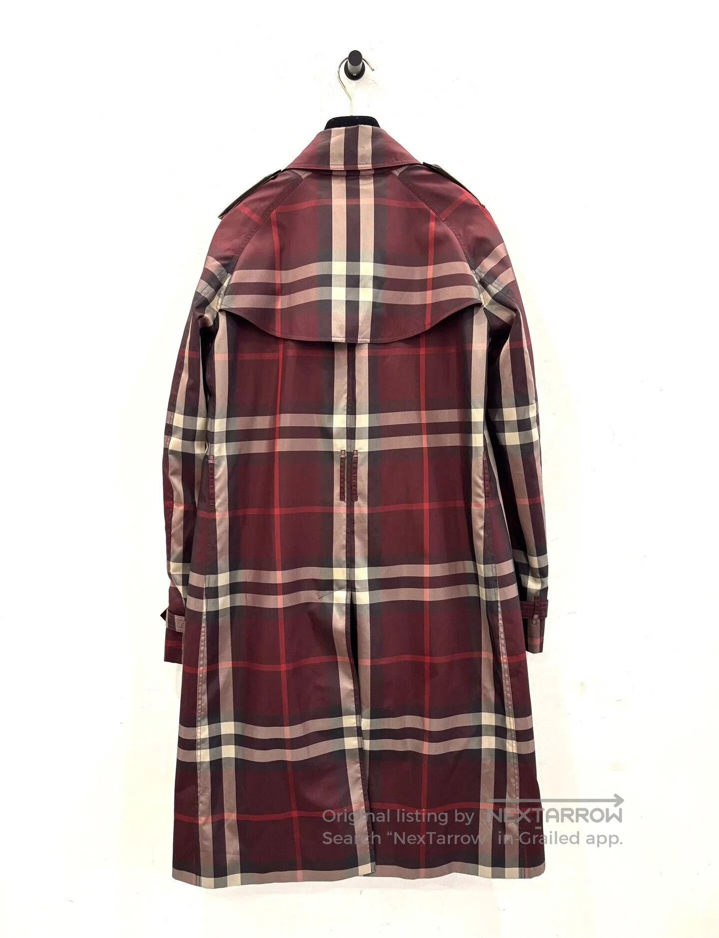 Burberry Burberry London Check Horse Logo Red Trench Coat. Size M / US 6-8 / IT 42-44 - 2 Thumbnail