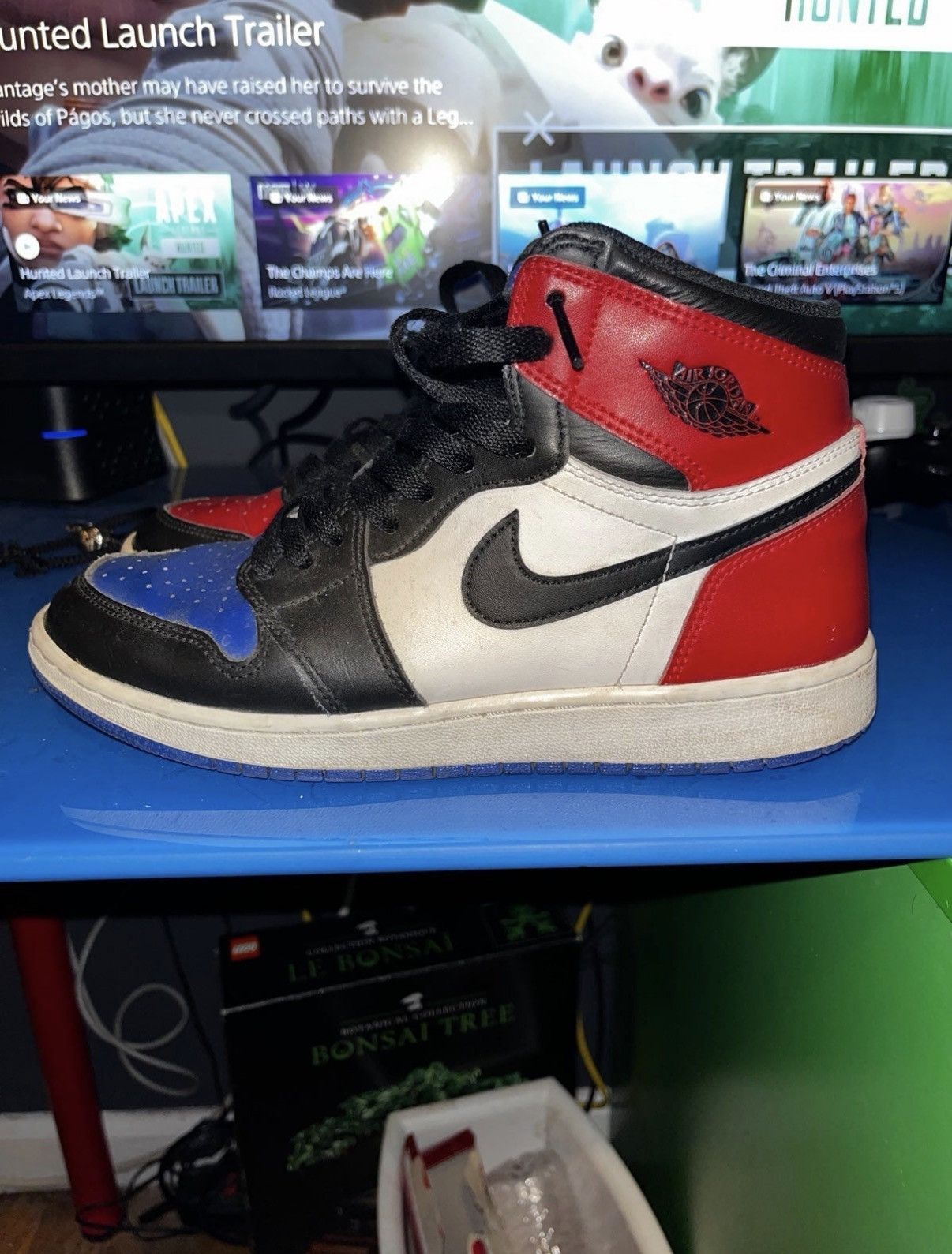 Nike Air Jordan 1 Retro High OG 'Top 3' Size US 7 / EU 40 - 3 Thumbnail