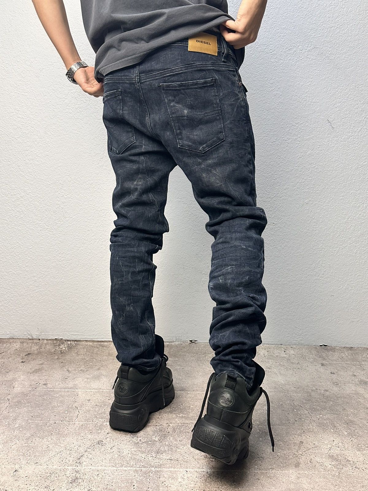 Diesel Diesel blue washed jeans vintage Italy Y2K streetwear Size US 34 / EU 50 - 16 Thumbnail