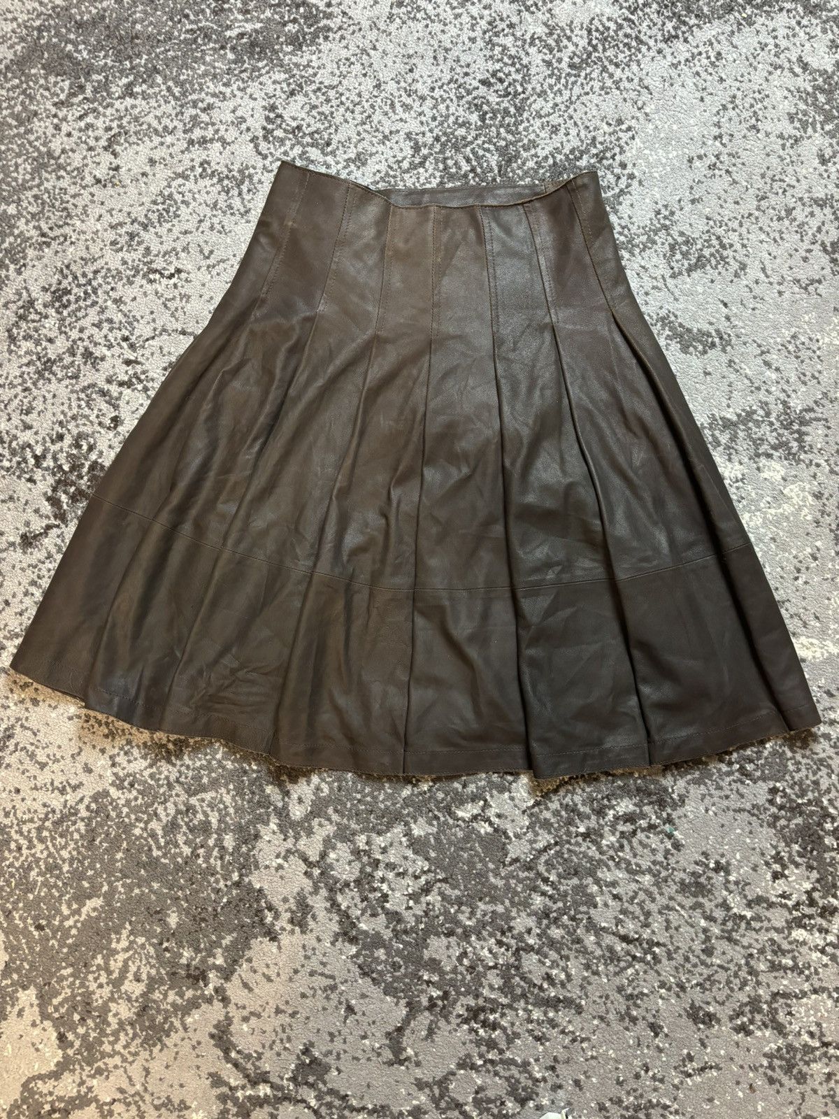 Max Mara × Vintage Max Mara vintage y2k vera pelle leather brown opium skirt Size 30" / US 8 / IT 44 - 8 Thumbnail