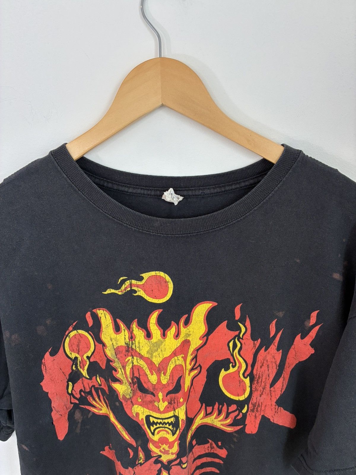 Band Tees FUCK THE WORLD Insane Clown Posse Thrashed Faded Tee Size US XL / EU 56 / 4 - 4 Thumbnail