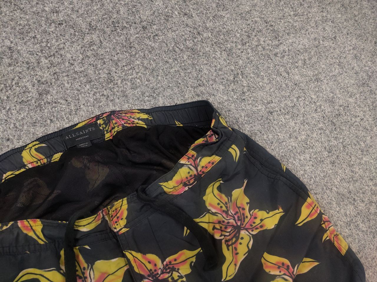 Allsaints Allsaints Hibiscus Swim Casual Nylon Floral Pattern Shorts Size US 32 / EU 48 - 6 Thumbnail