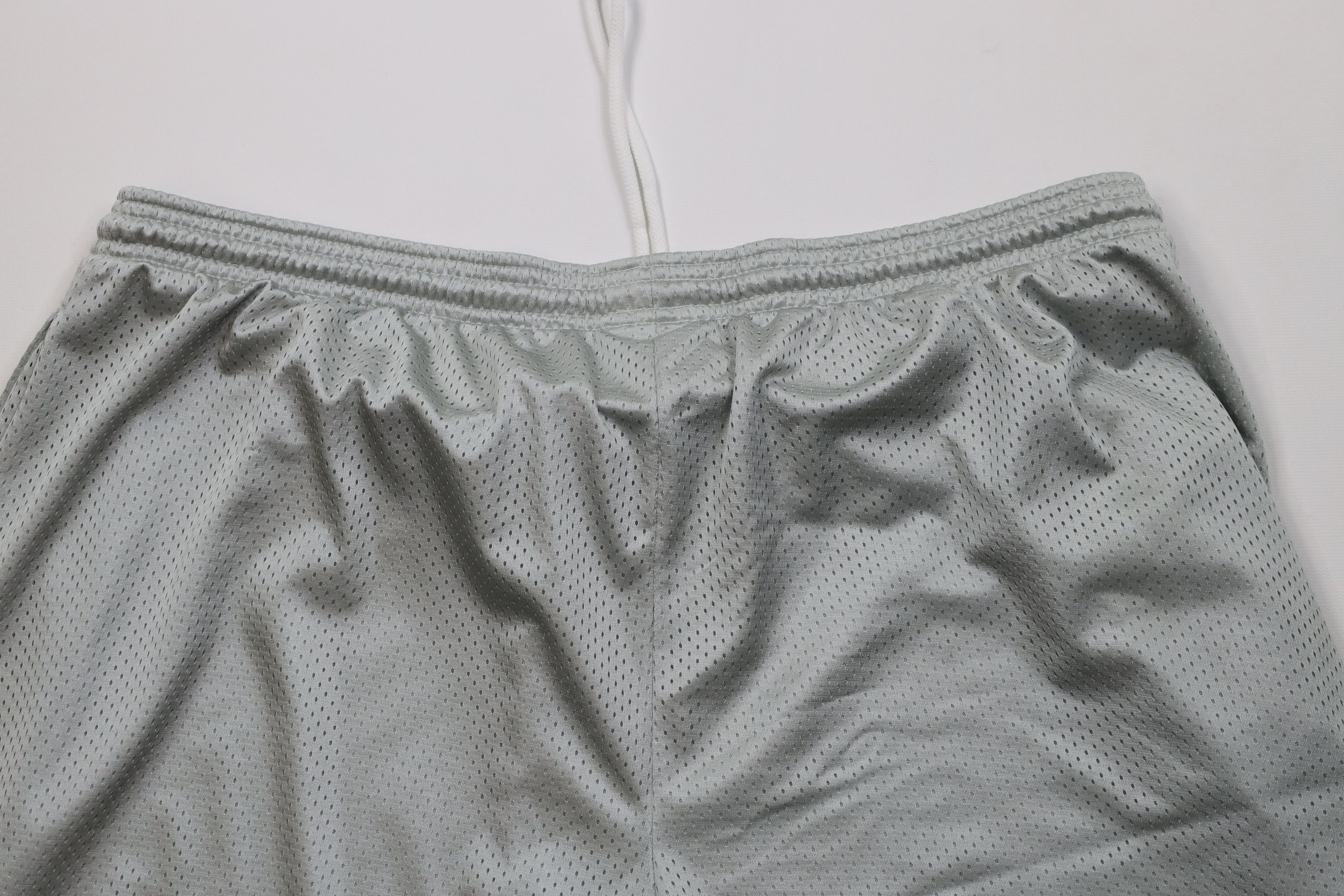 Vintage Vintage 90s Y2K Streetwear Above Knee Mesh Shorts Polyester Size US 36 / EU 52 - 8 Thumbnail