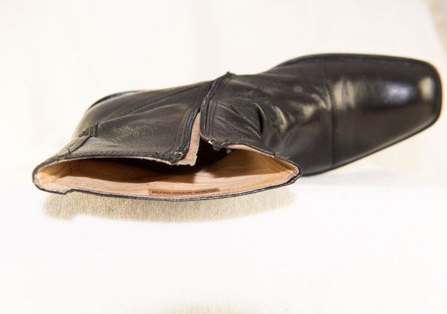 Kenneth Cole "Naked Truth" cap toe side zip dress boot Size US 10 / EU 43 - 6 Thumbnail