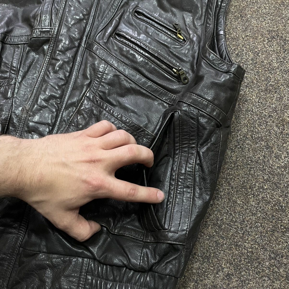 Vintage Vintage Y2K Black Leather Quilted Vest Oversized Streetwear Size US XL / EU 56 / 4 - 4 Thumbnail