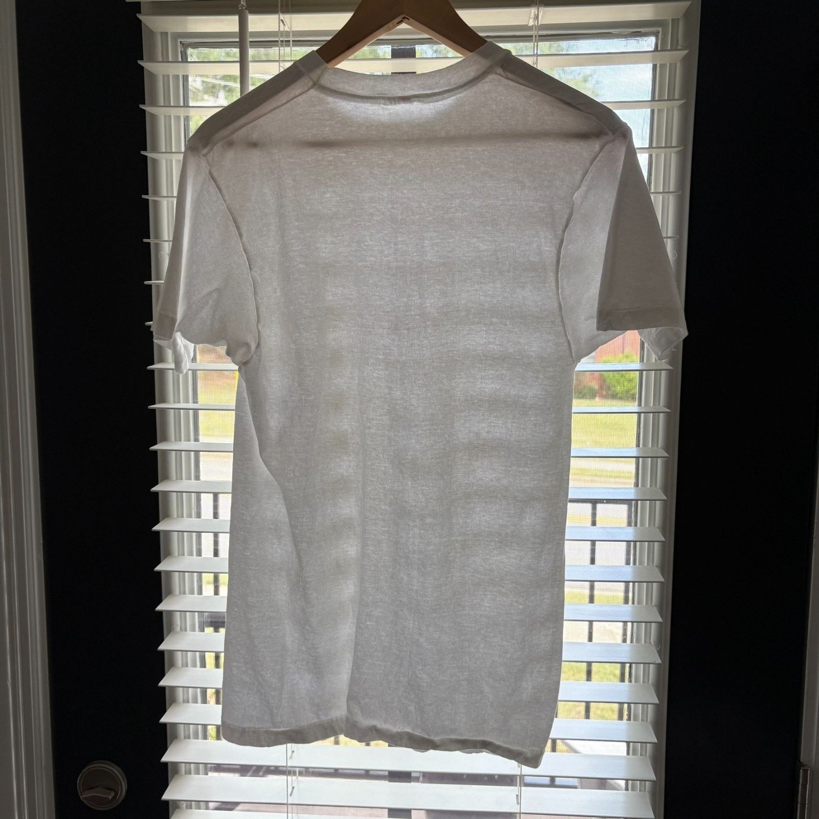 Vintage Vintage 1980s Paper Thin Burnout T-Shirt Size S/M 18x28 Size US S / EU 44-46 / 1 - 5 Thumbnail