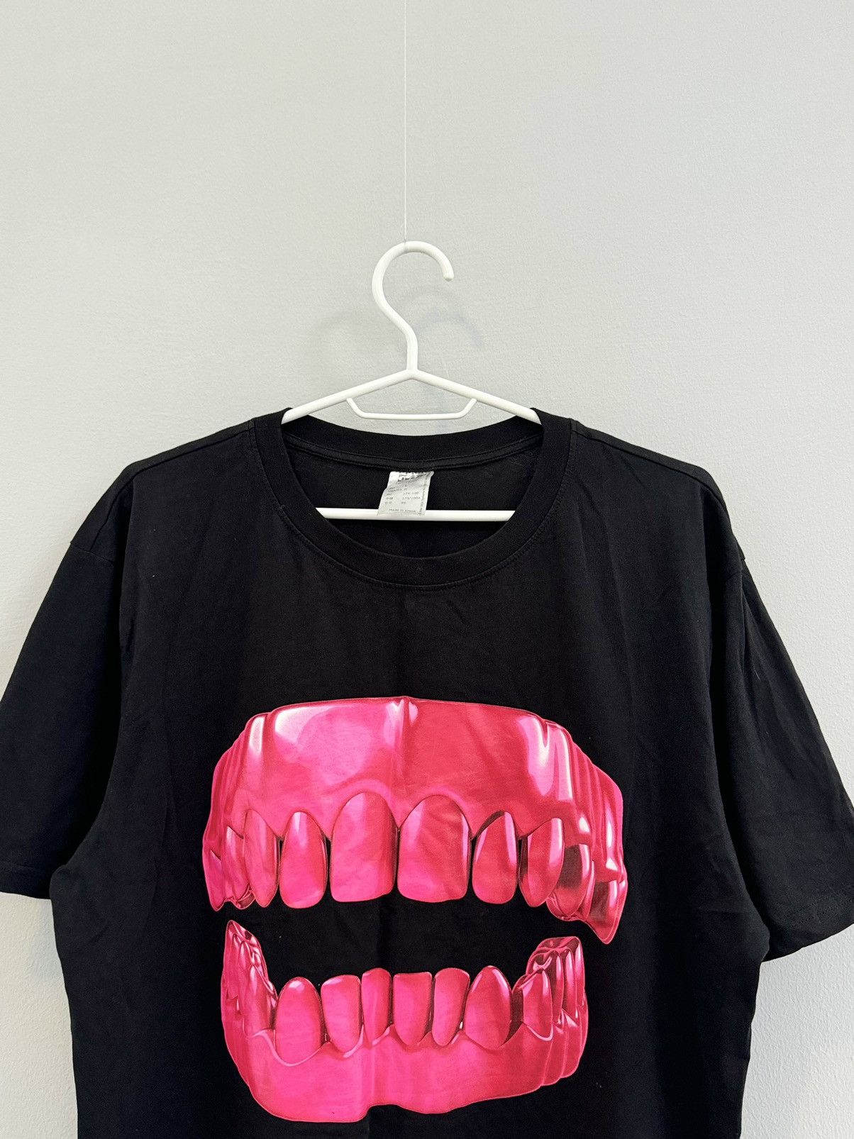 Japanese Brand VERY CRAZY TEETH T-SHIRT Size US M / EU 48-50 / 2 - 2 Thumbnail