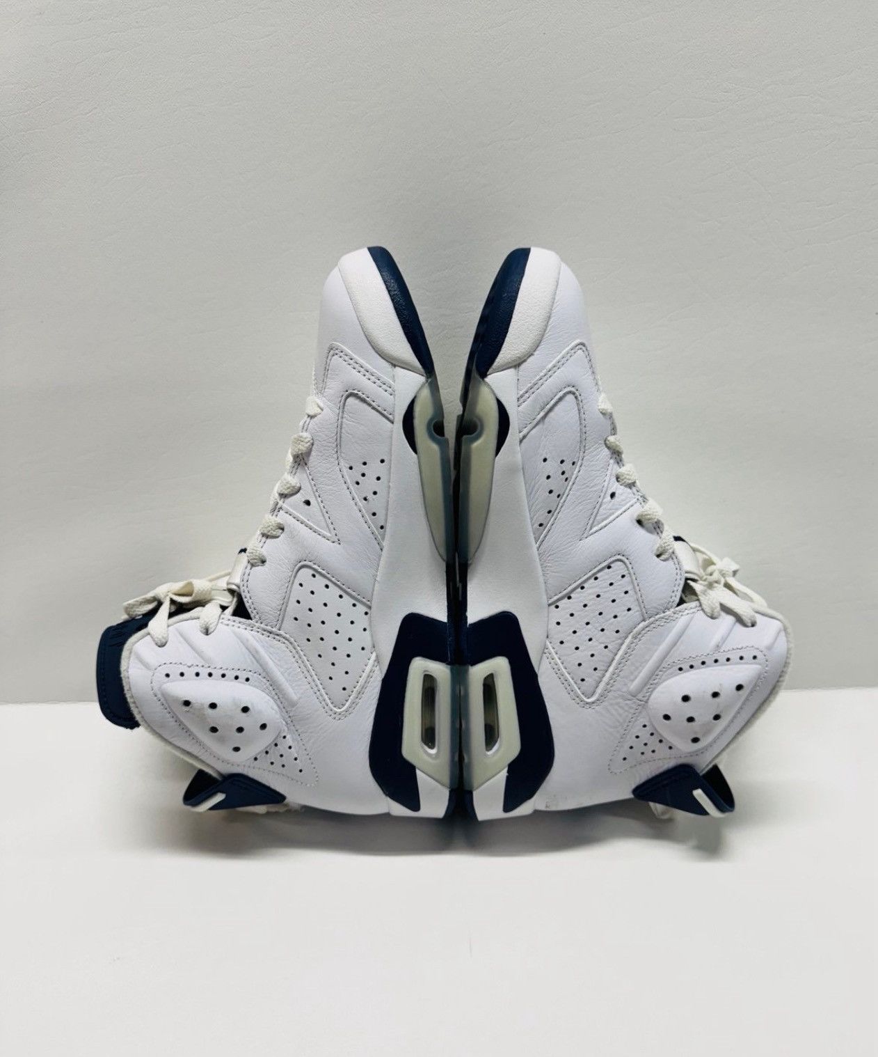 Jordan Brand Air Jordan 6 Retro Midnight Navy White Size US 8 / EU 41 - 3 Thumbnail