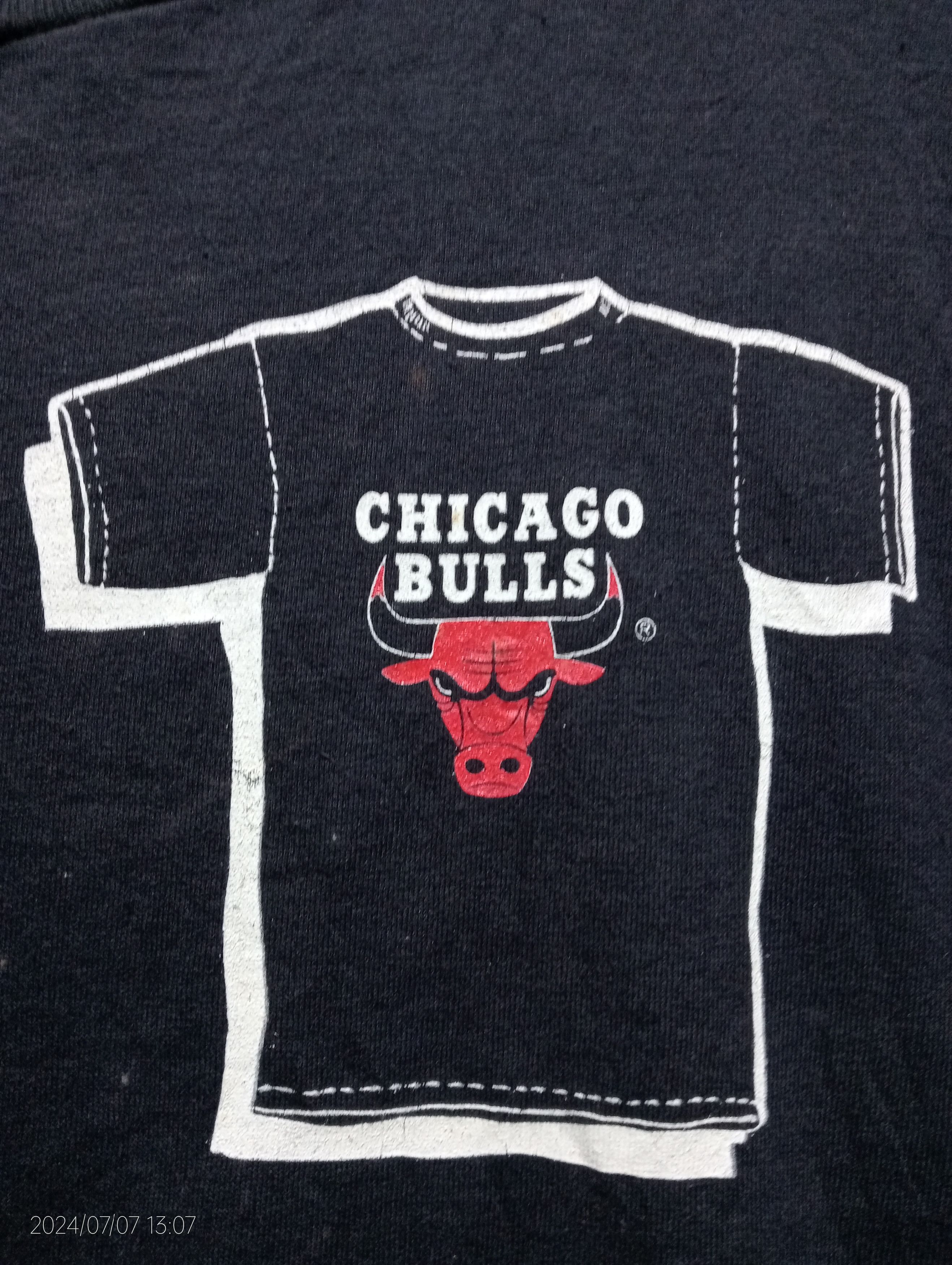 NBA × Vintage VTG '90s Single Stitch Magic Johnson Chicago Bulls Tee USA Size US M / EU 48-50 / 2 - 5 Thumbnail