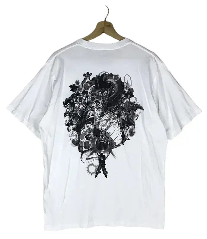 Anime Uniqlo x Dragon Ball Z Tshirts Size US XL / EU 56 / 4 - 2 Thumbnail