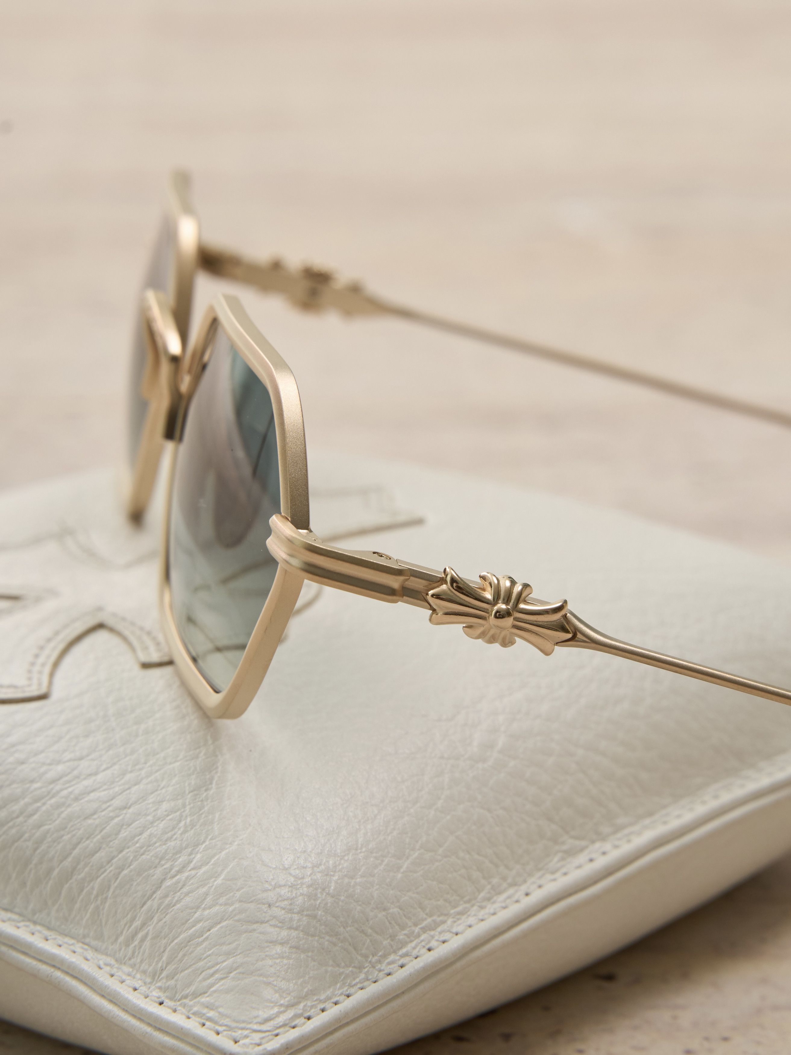 Chrome Hearts CHROME HEARTS DATASS MATTE GOLD PLATED Size ONE SIZE - 5 Thumbnail