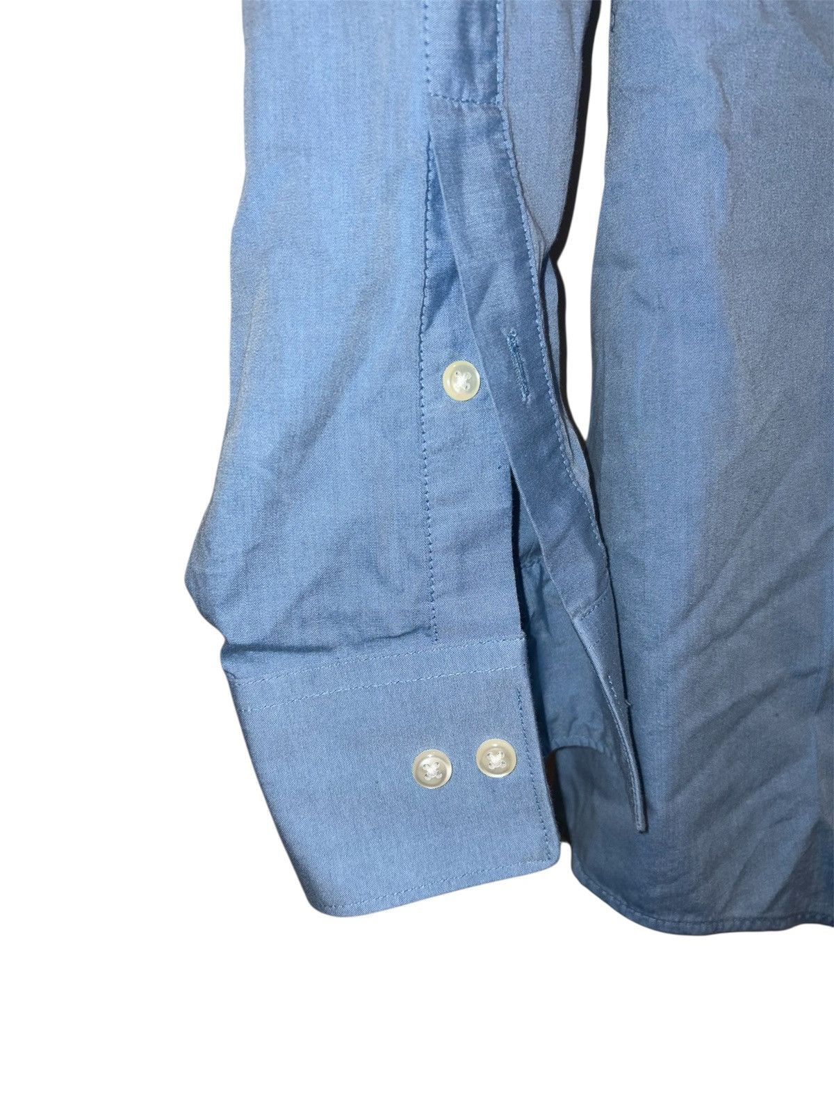 Van Heusen Van Heusen Blue Chambray Fitted Button Up LS Dress Shirt Size US M / EU 48-50 / 2 - 10 Thumbnail