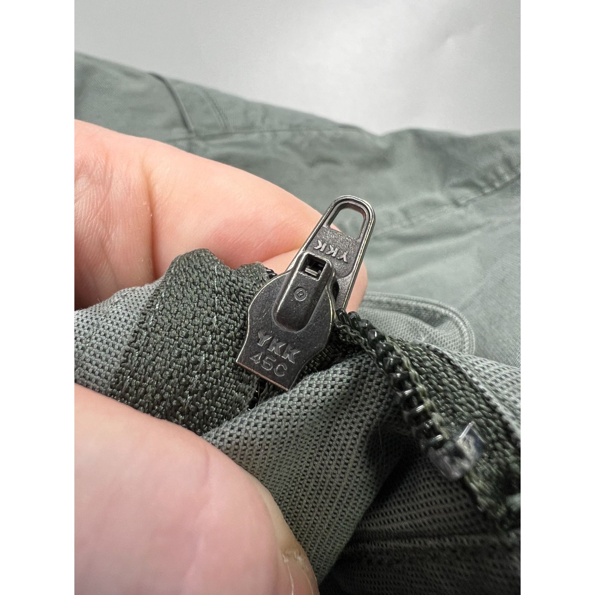 Arc'teryx Arc'teryx Cotton Blend Cargo Pants (Y0986) Size 28" / US 6 / IT 42 - 10 Thumbnail