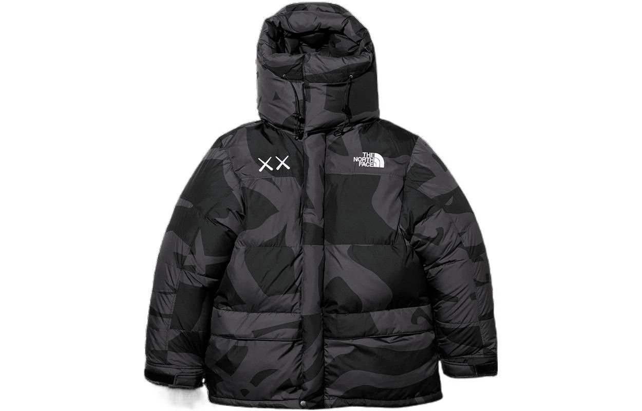 The North Face The north face X Kaws Size US L / EU 52-54 / 3 - 1 Thumbnail
