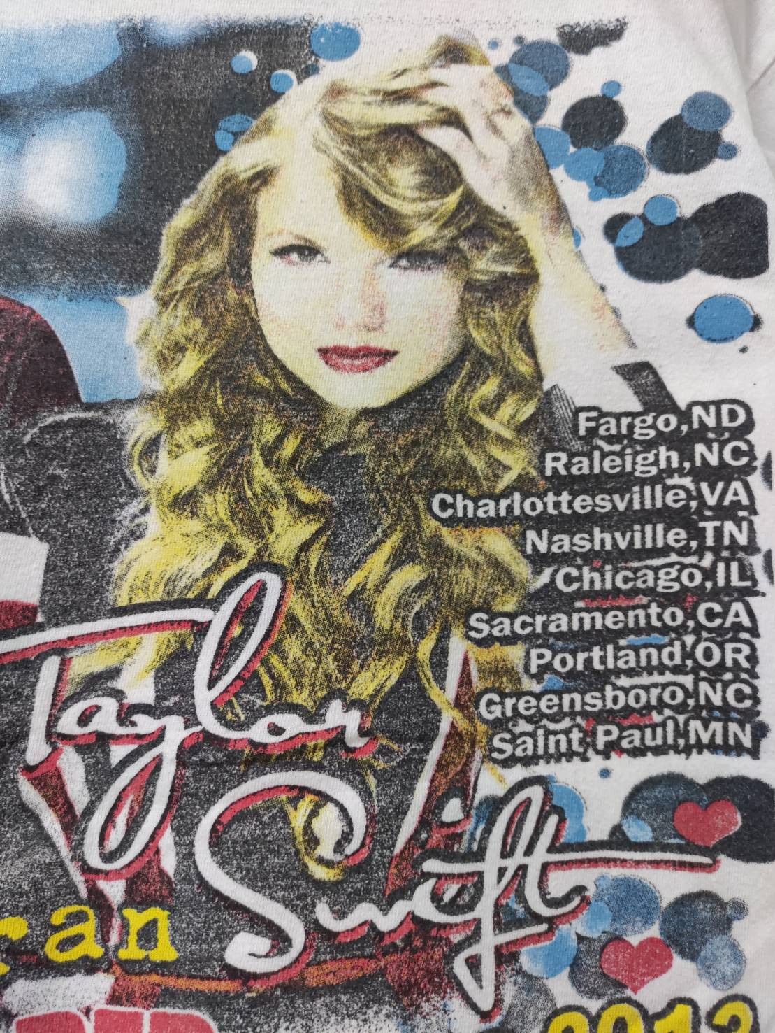 Band Tees Taylor Swift & Ed Sheeran The Red Tour T-Shirt Size US M / EU 48-50 / 2 - 10 Thumbnail