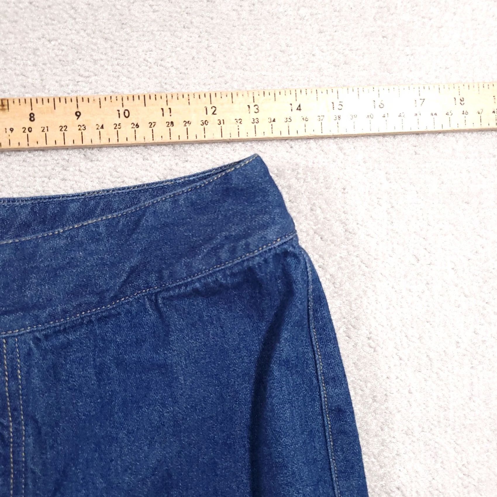 Liz Claiborne VINTAGE Liz Claiborne Jeans Women's 8 Mid Rise Denim Hook & Eye Blue 80s 90s Mom Jeans Cargo Pockets Mens? Size 30" / US 8 / IT 44 - 6 Thumbnail