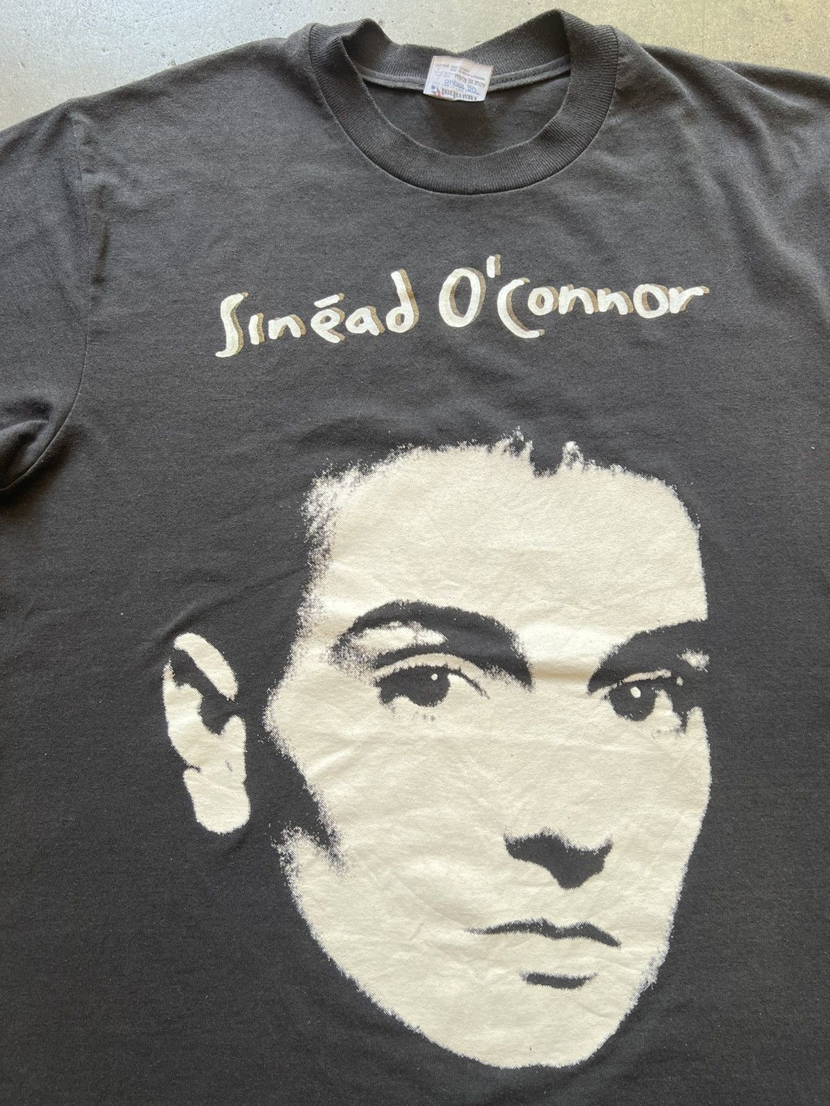 Band Tees VTG ‘80s Sinead O’ Connor Band Tee Shirt Bjork PJ Harvey Size US L / EU 52-54 / 3 - 3 Thumbnail