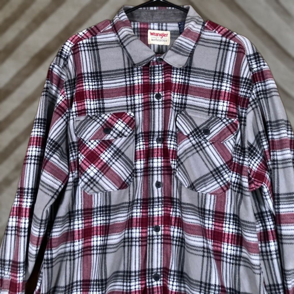 Wrangler Wrangler Authentics Mens Shirt Gray Red Plaid Fleece Collared Button-Down XL Size US XL / EU 56 / 4 - 1 Thumbnail