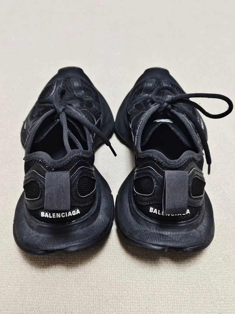 Balenciaga Balenciaga Circuit low-cut running shoes with round toe and Size US 5.5 / IT 35.5 - 2 Thumbnail