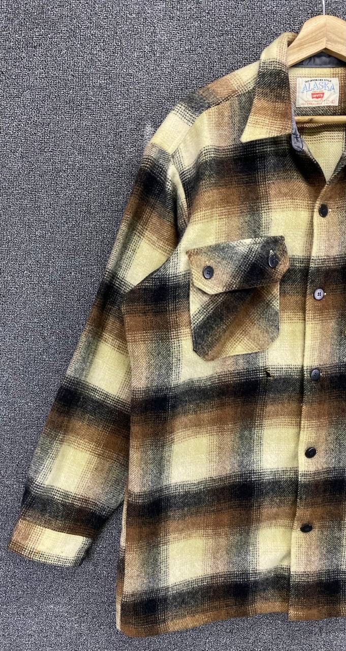 Levi's Vintage Levis Alaska Shadow Plaids Shirts Button Ups Flannel Size US L / EU 52-54 / 3 - 2 Thumbnail
