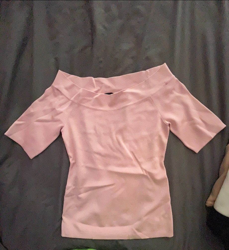 White House Black Market pink y2k off-shoulder top Size S / US 4 / IT 40 - 1 Thumbnail