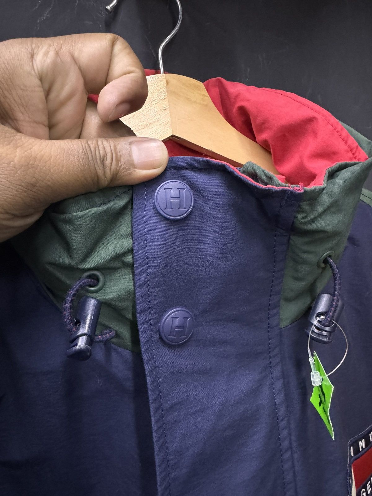 Tommy Hilfiger Tommy Hilfiger Colourful Streetwear Sailing Gear Jacket Size US L / EU 52-54 / 3 - 7 Thumbnail