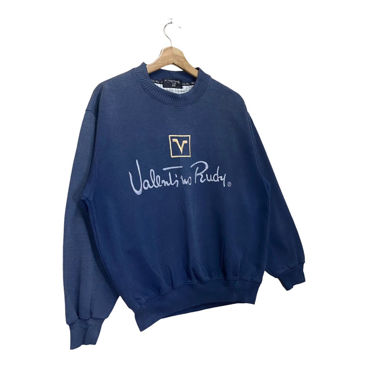 Vintage Vintage 90s Valentino Rudy Big Logo Crewneck Sweatshirt Size US S / EU 44-46 / 1 - 2 Thumbnail