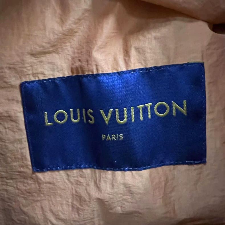 Louis Vuitton Louis Vuitton Orange Hooded Jacket 2501-Nextarrow Size US M / EU 48-50 / 2 - 3 Thumbnail