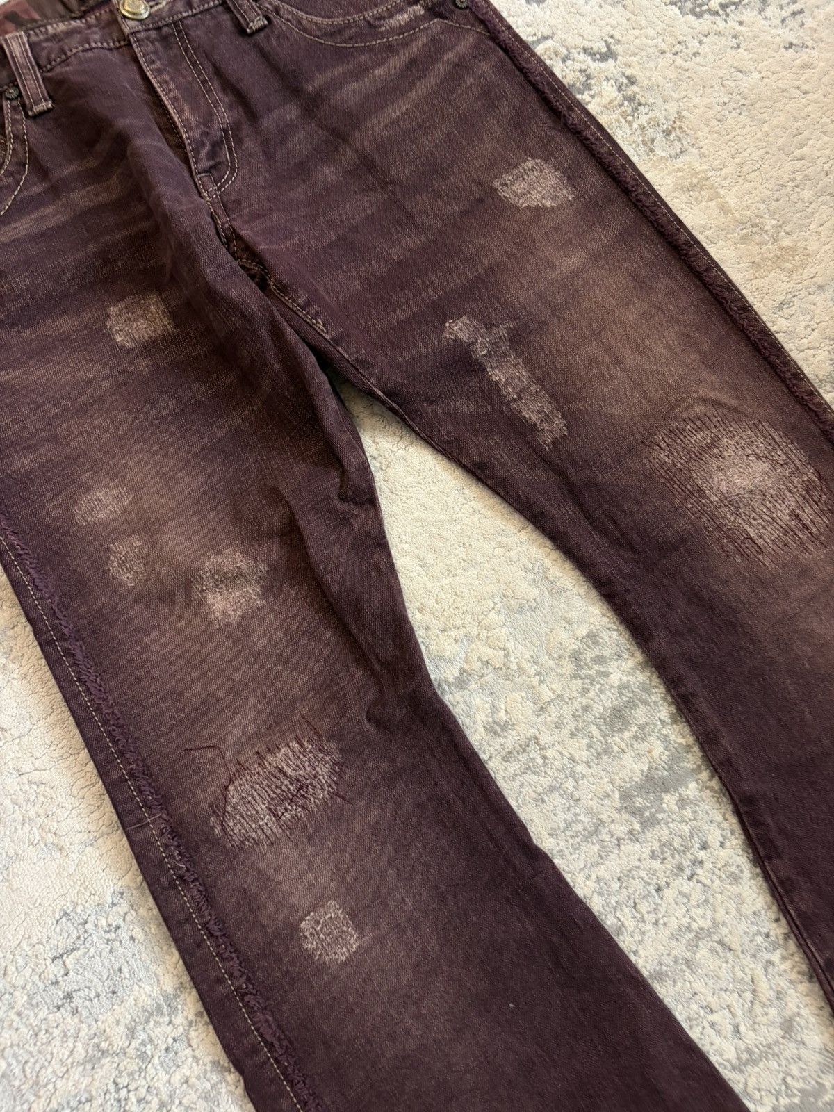 Obelisk Maroon Distressed Flared Curve Denim Size US 31 - 4 Thumbnail