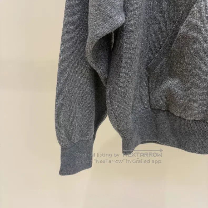 Louis Vuitton Louis Vuitton Cashmere logo embroidered hooded knit sweats Size US S / EU 44-46 / 1 - 5 Thumbnail