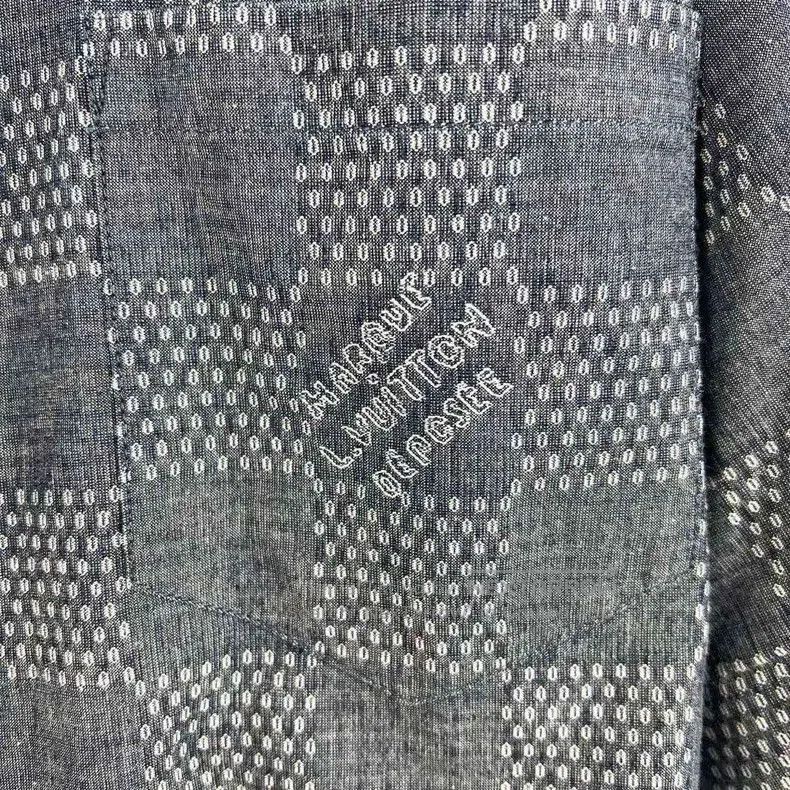 Louis Vuitton Louis Vuitton Damier Logo Denim Shirt. Size US M / EU 48-50 / 2 - 5 Thumbnail