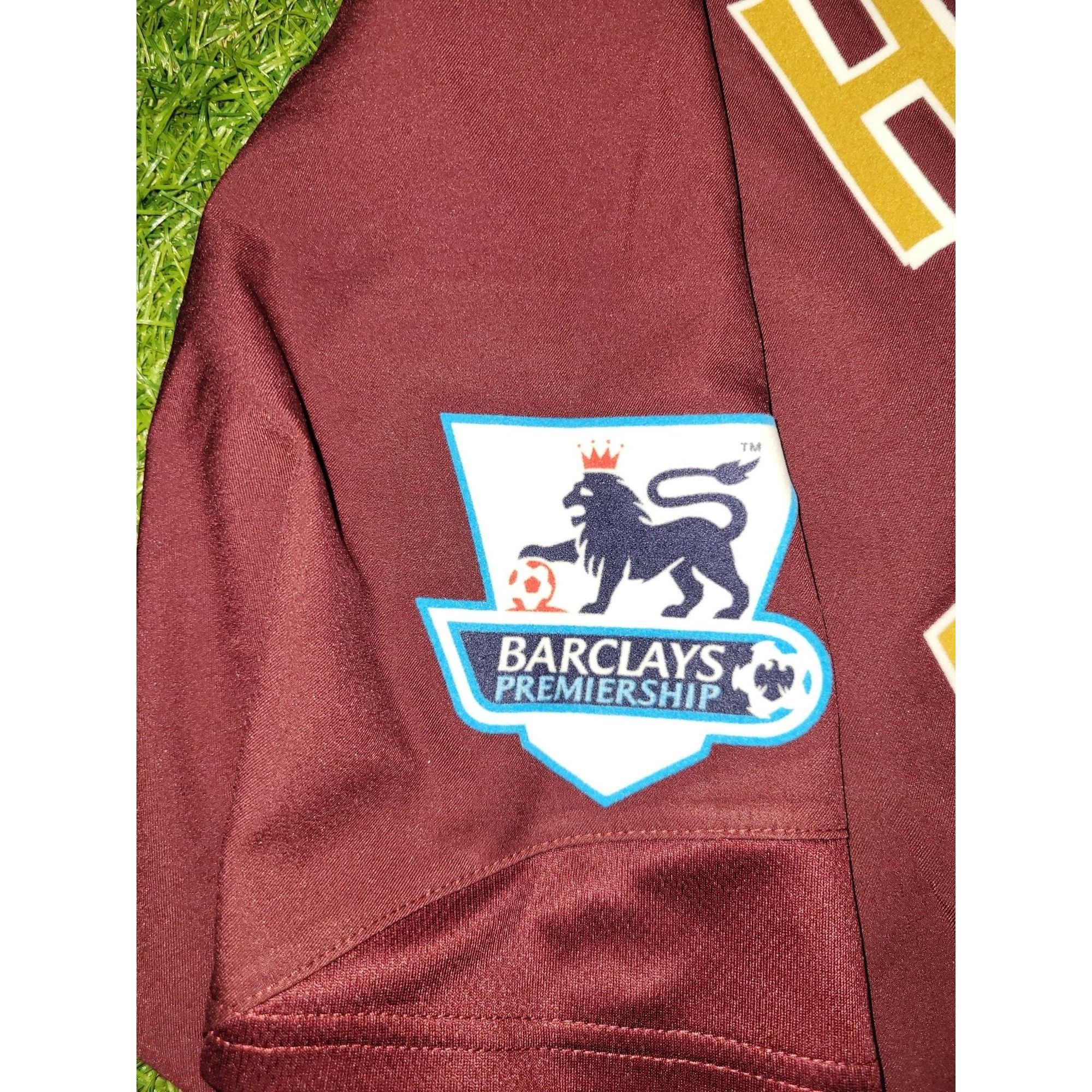 Nike Henry Arsenal 2005 2006 HIGHBURY LAST GAME Soccer Jersey M Size US M / EU 48-50 / 2 - 6 Thumbnail