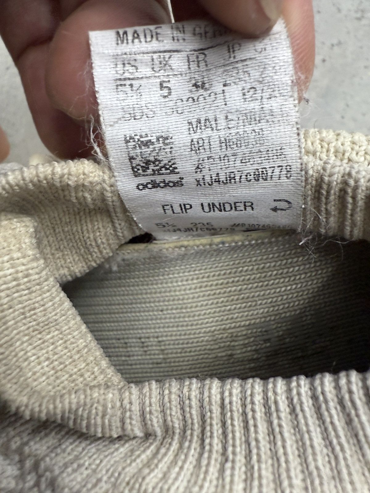 Yeezy Adidas Yeezy 450 Cloud White Size US 5.5 / IT 35.5 - 6 Thumbnail