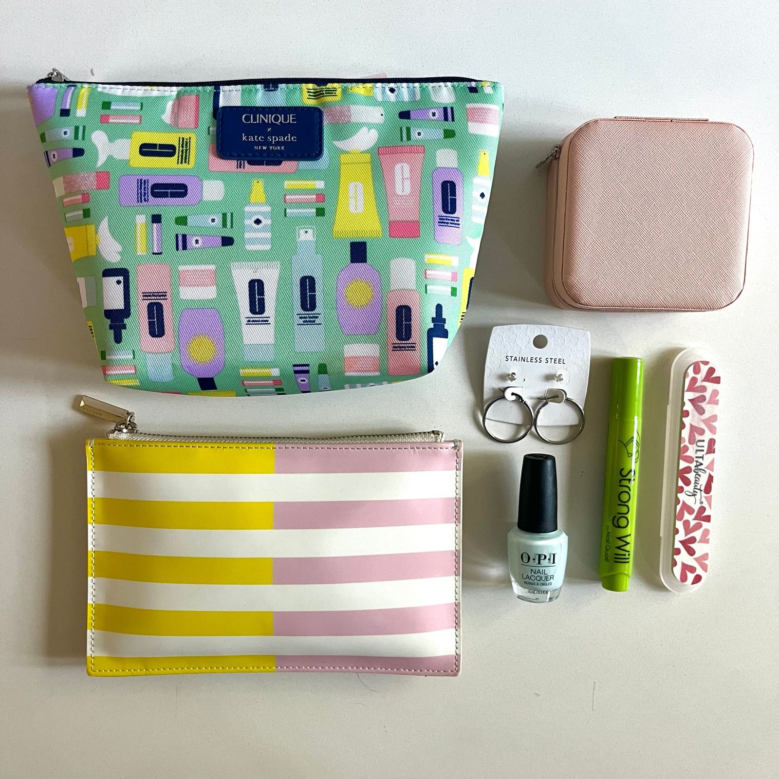 Kate Spade KATE SPADE x CLINIQUE x OPI x JEWELERY Beauty Bundle Gift! Size ONE SIZE - 1 Thumbnail