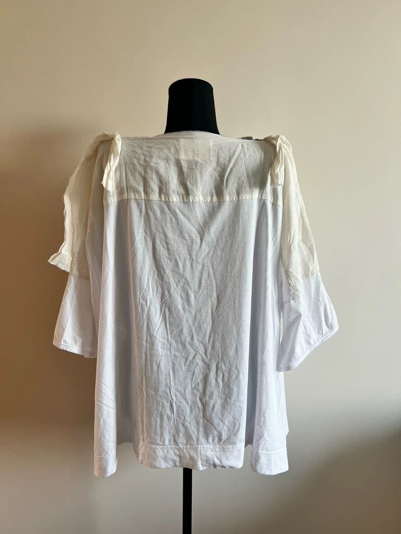 Vivienne Westwood Vivienne Westwood White mid-sleeve with pendant design Size M / US 6-8 / IT 42-44 - 5 Thumbnail