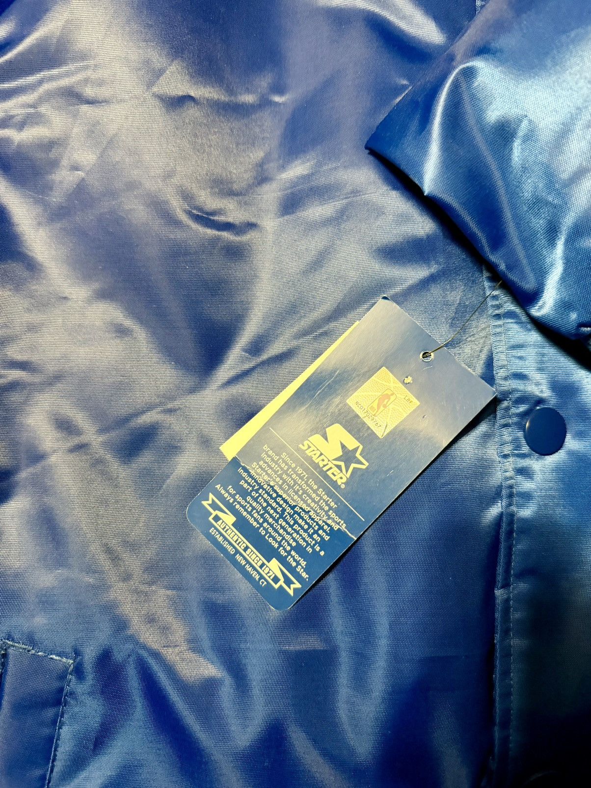 Starter Starter New York Knicks Satin Bomber Jacket (Snap-Front) Size US XL / EU 56 / 4 - 7 Thumbnail