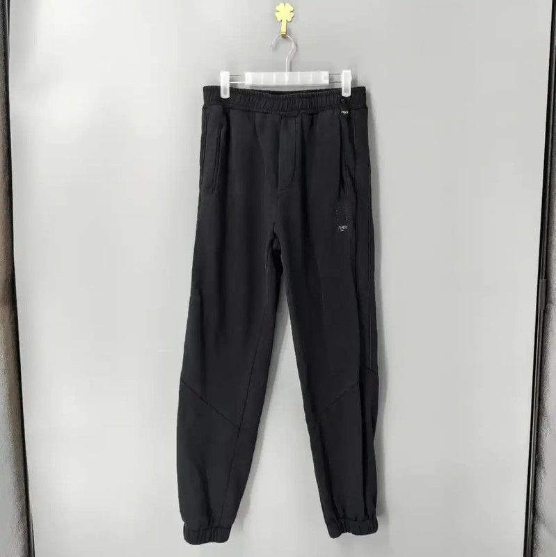 Fendi FENDI Black Casual Pants for Men XS Size 0089 Size US 26 / EU 42 - 1 Thumbnail
