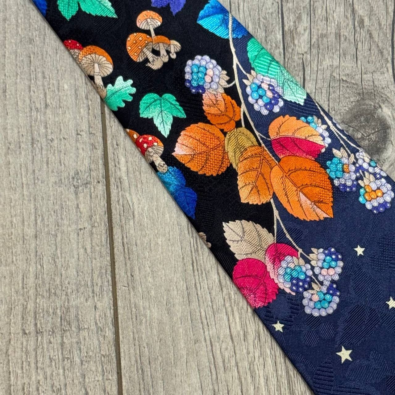 Leonard Paris Leonard Paris Goose and Mushrooms Pattern Silk Tie Size ONE SIZE - 8 Thumbnail