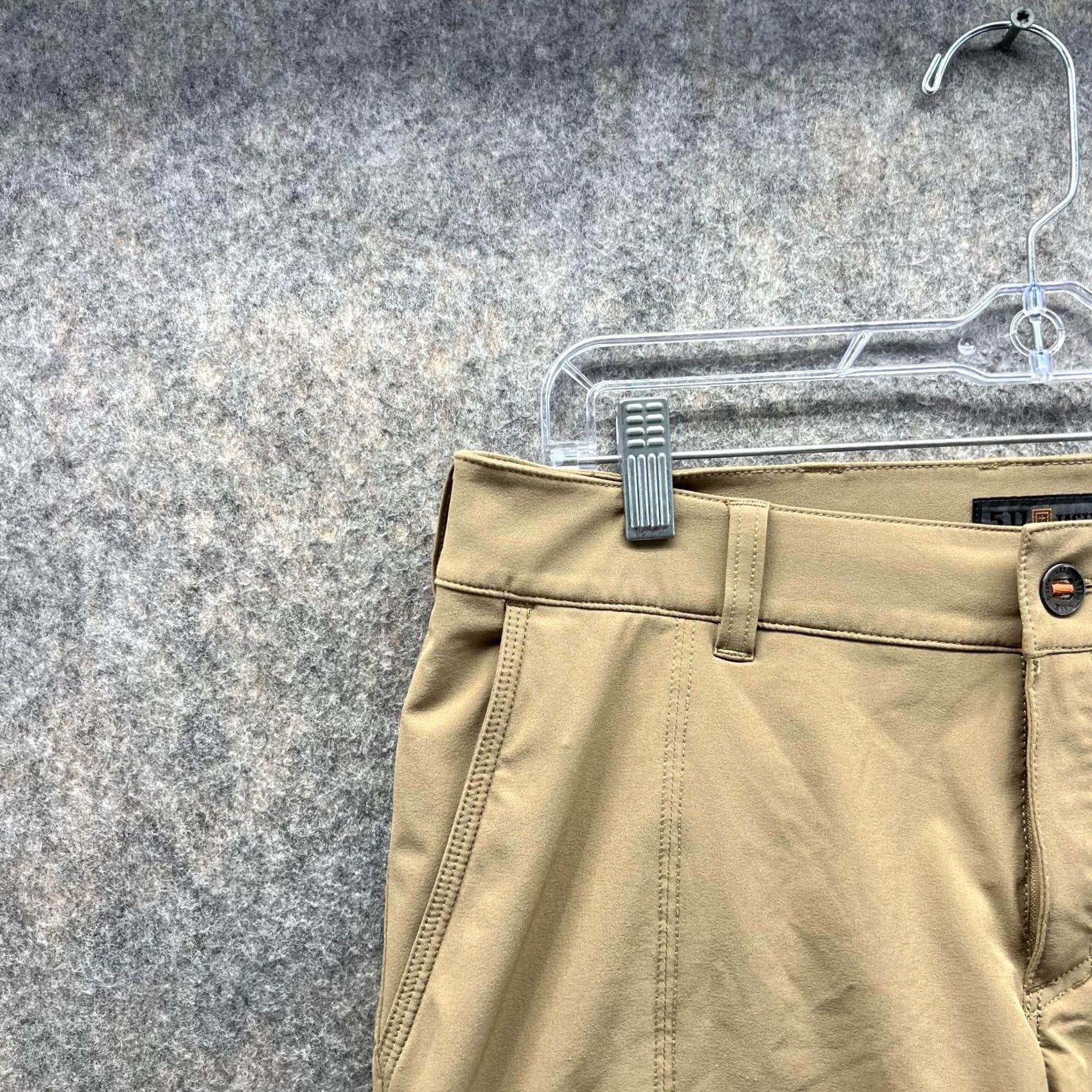 Vintage 5.11 Tactical Shorts Women 8 Khaki Chino Flat Front Tan Beige Casual Stretch Size 30" / US 8 / IT 44 - 3 Thumbnail