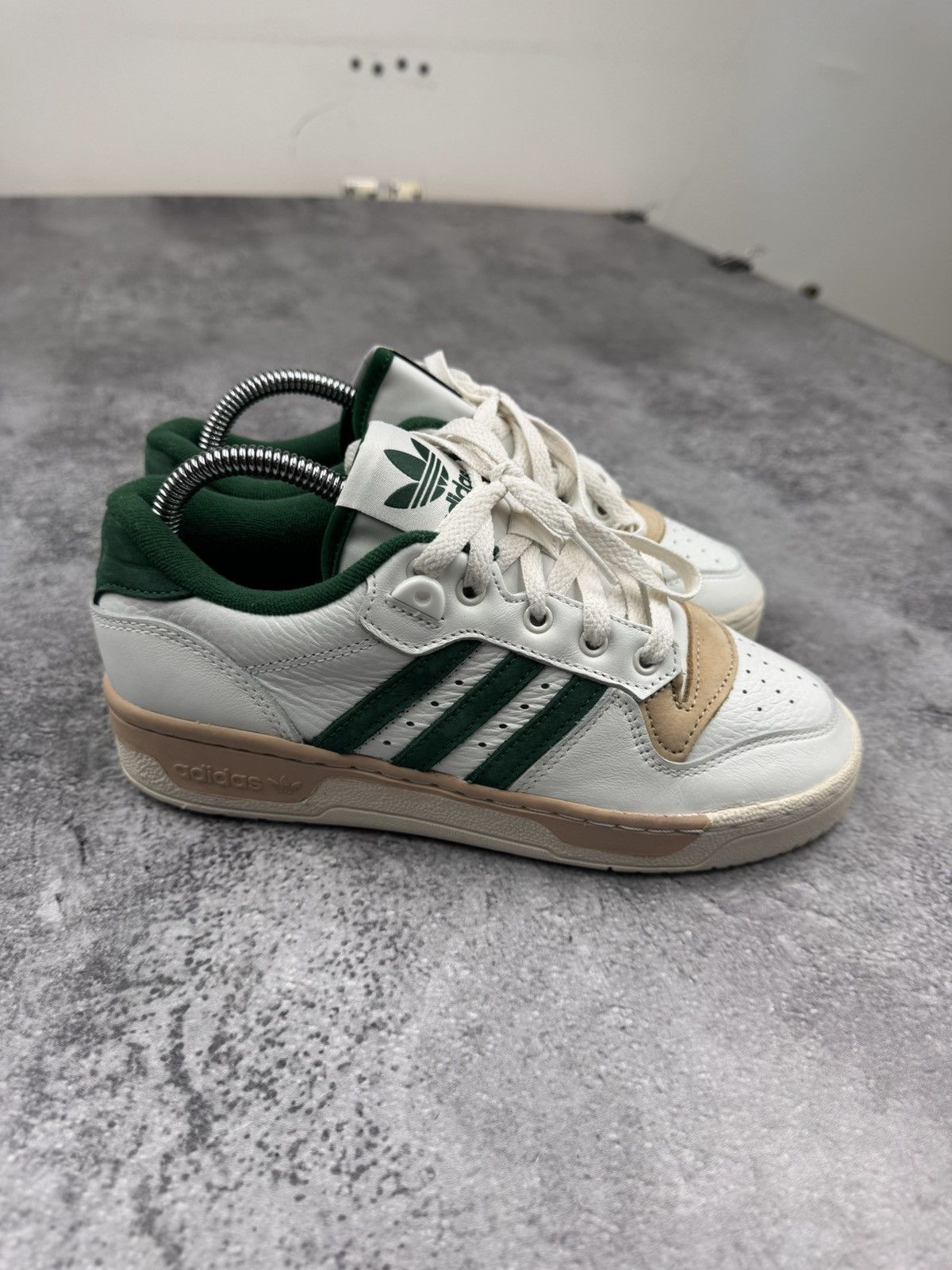 Adidas Adidas Forum Low White Green Gum Women Sneakers Size 38 Size US 8 / IT 38 - 4 Thumbnail