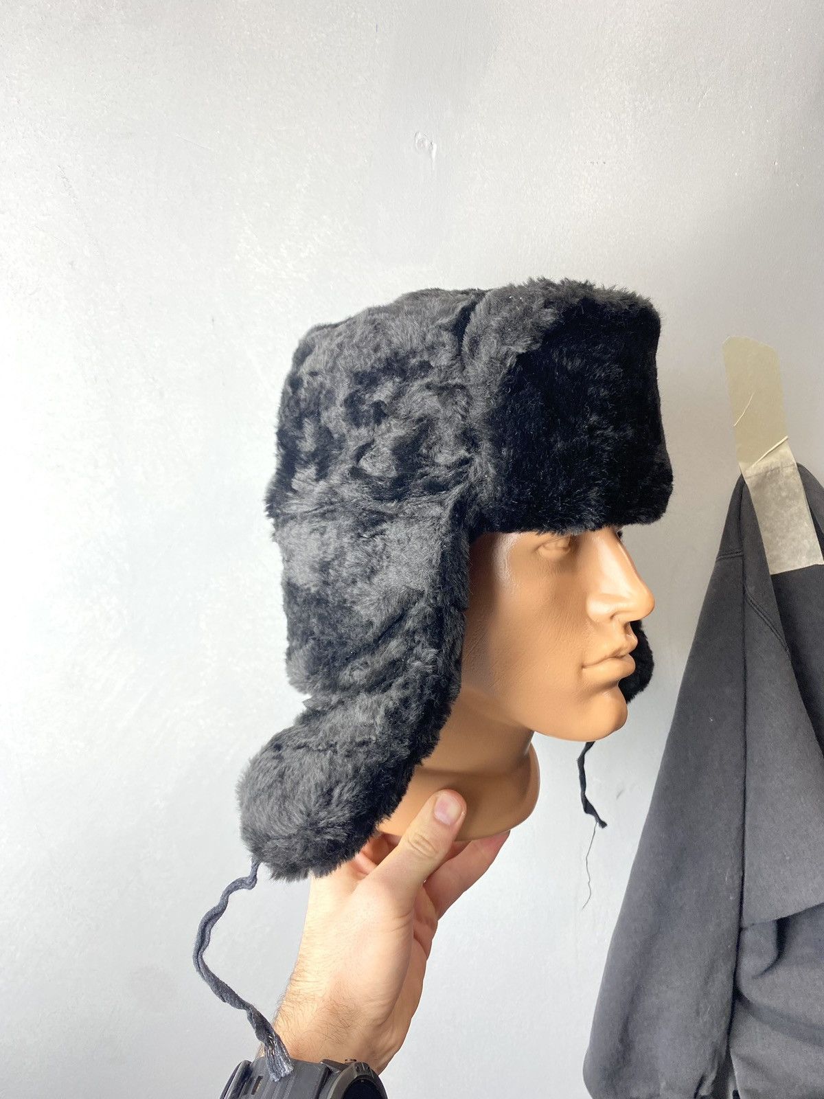 Vintage Vintage Soviet Era Black Fur Ushanka Trapper Hat Winter Cap Size ONE SIZE - 3 Thumbnail