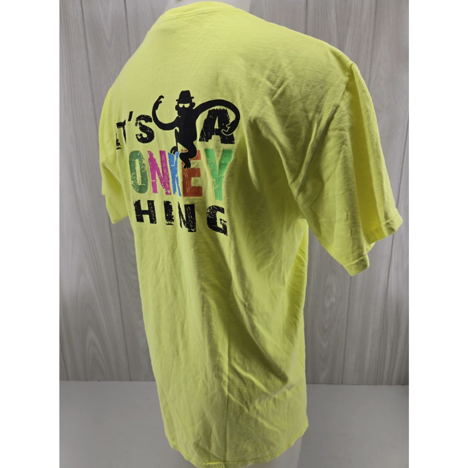 Port & Company VINTAGE Port & Company Roatan Honduras Shirt Mens Large Neon Yellow Short Sleeve Monkey Shirt Mens Large Neon Yellow Short Sleeve Monkey Size US L / EU 52-54 / 3 - 7 Thumbnail