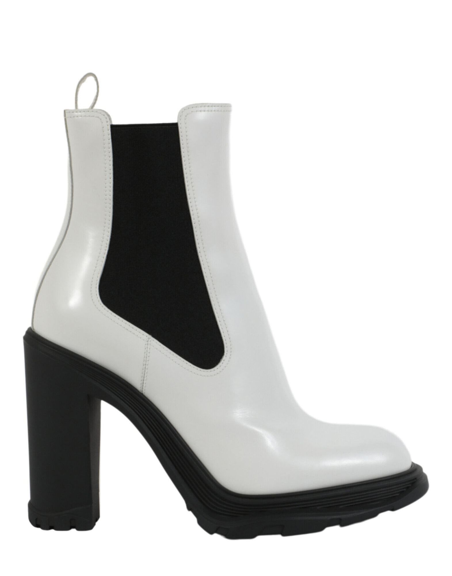 Alexander McQueen o1y0225 Ankle Boots in Black & White Size US 8 / IT 38 - 1 Thumbnail