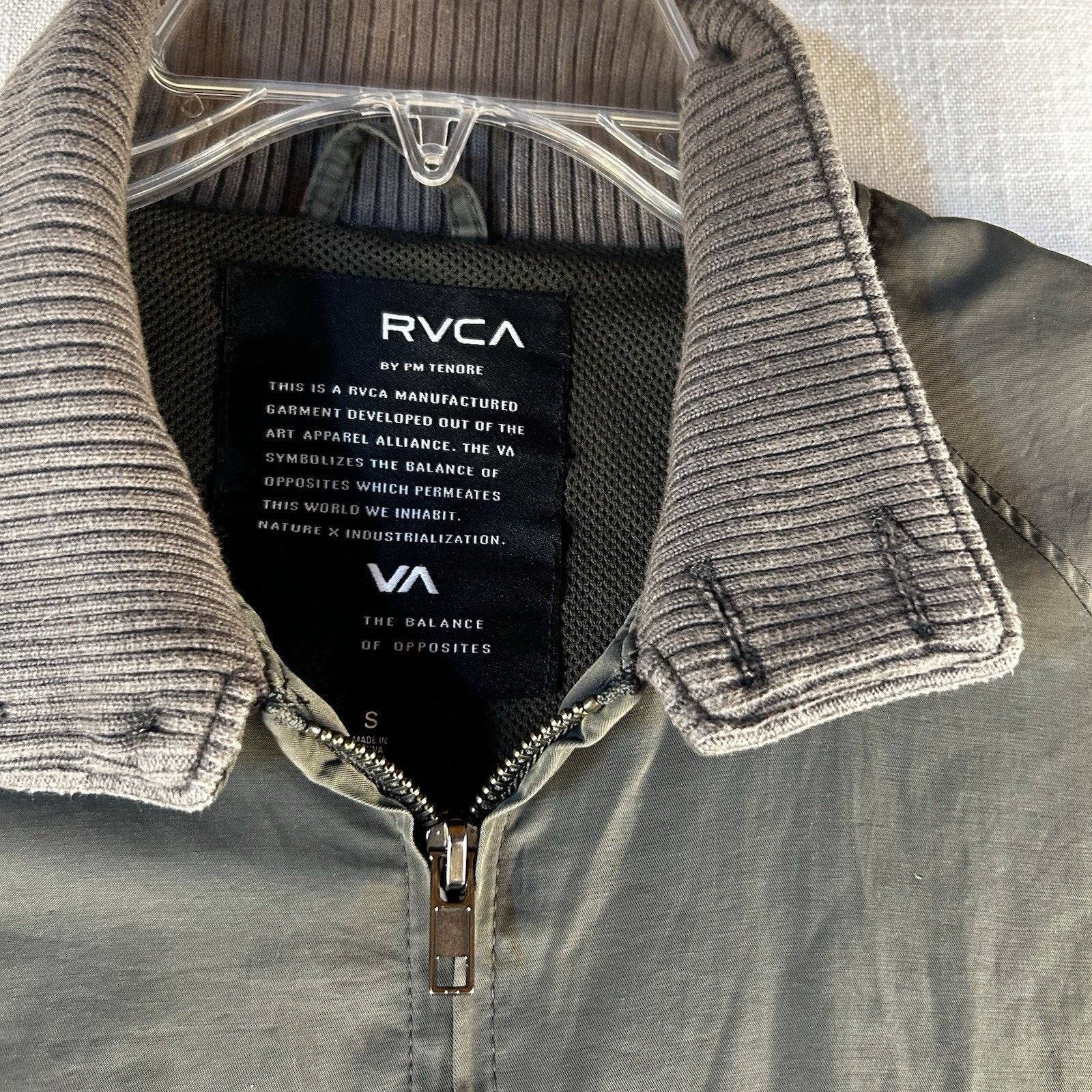 RVCA RVCA Lite weight Green Jacket Size S Mock Collar Full Zipper Size US S / EU 44-46 / 1 - 3 Thumbnail