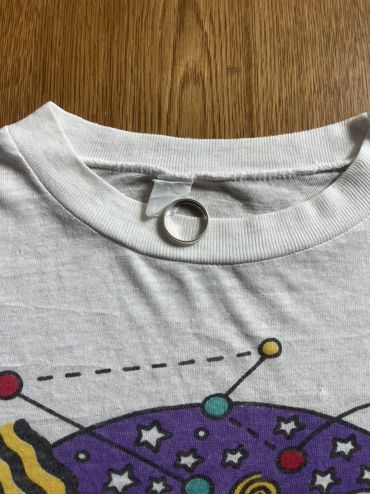 Arts & Science Vintage Filipinos Artwork Design 90’s Tshirt Size US XL / EU 56 / 4 - 4 Thumbnail