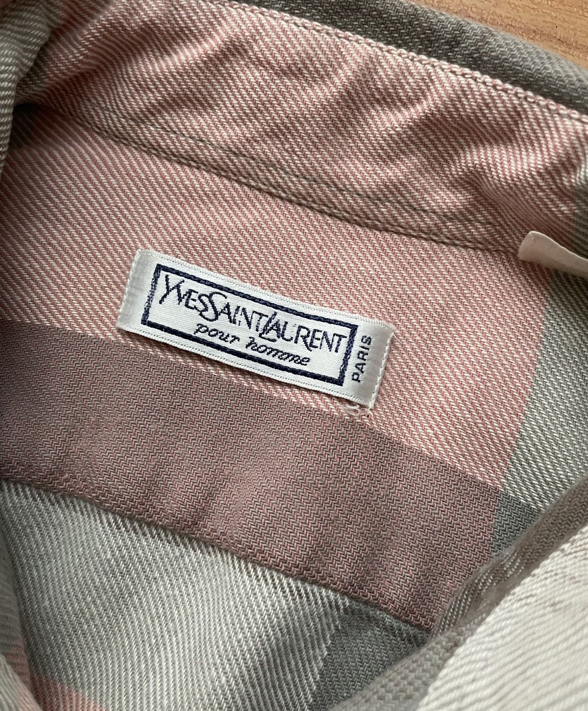 Yves Saint Laurent Yves Saint Laurent YSL Logo Pocket Shirt Long Sleeve Size US L / EU 52-54 / 3 - 7 Thumbnail