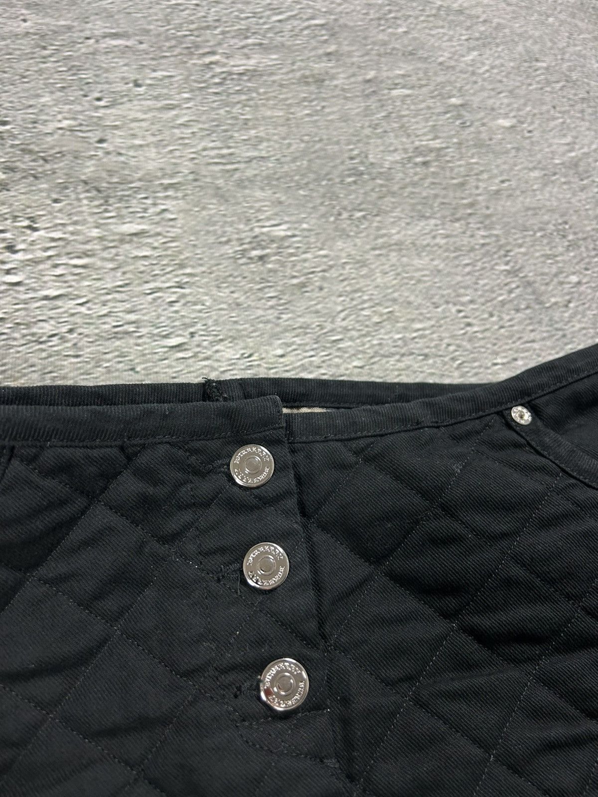 Burberry Burberry black mini skirt nova check Size 32" / US 10 / IT 46 - 2 Thumbnail