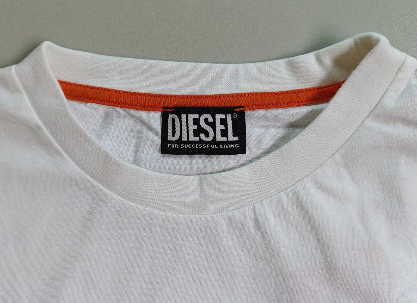 Diesel DIESEL White T-Shirt With Logo Patch FTP 4103 Size US XL / EU 56 / 4 - 4 Thumbnail